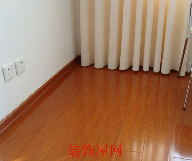 强化木地板价格表 强化复合地板图片 强化木地板价格表 强化复合地板图片